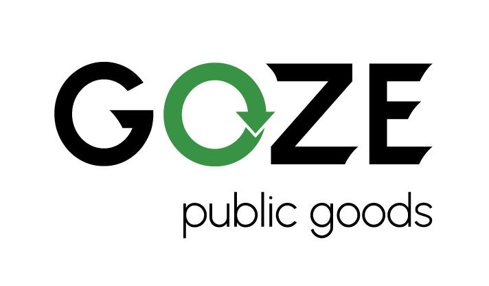 Logo z nazwą "GOZE" oraz napisem "public goods", z zielonym symbolem recyklingu.